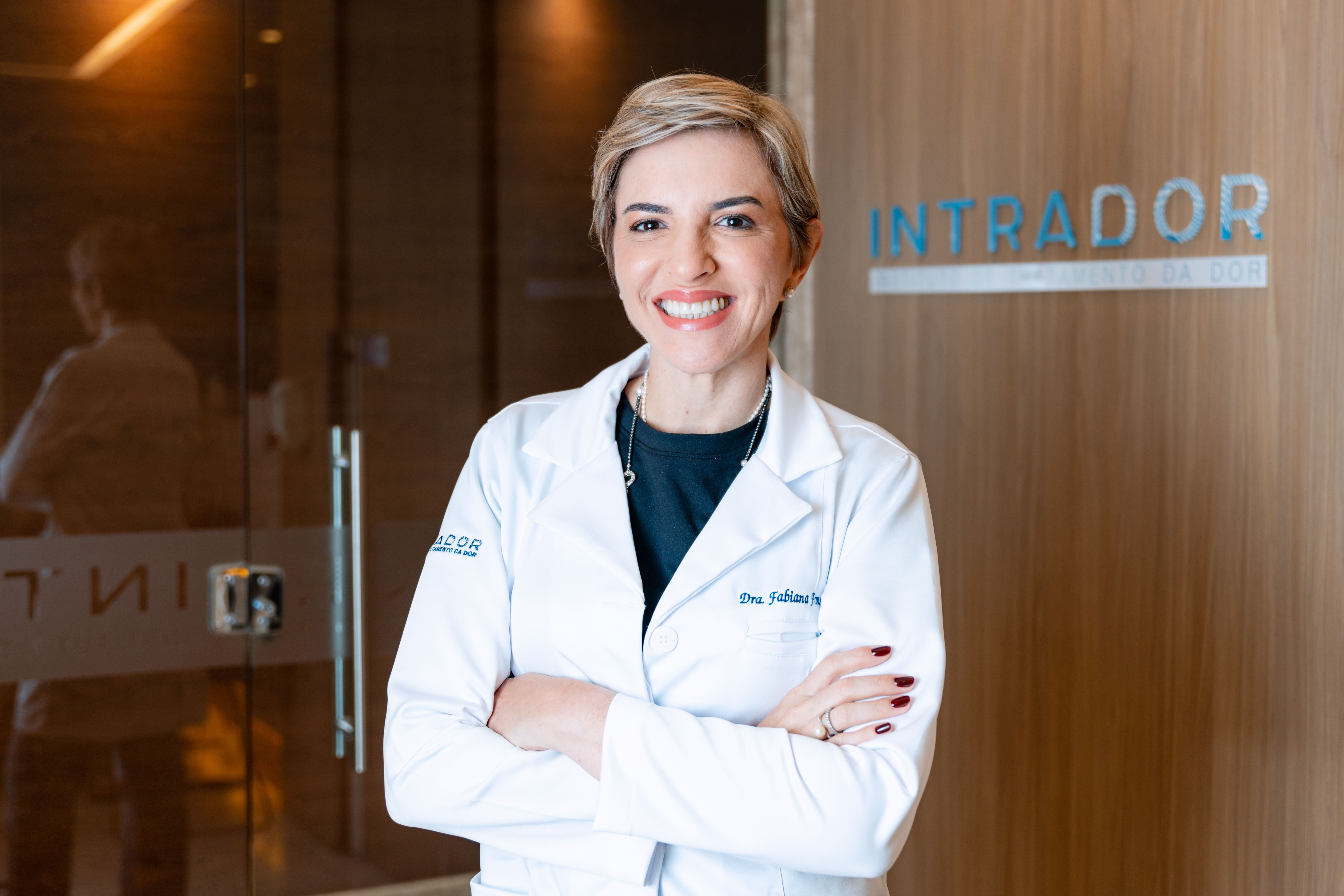 Dra. Fabiana Bezerra da Fonseca Mota - Médica da Clínica Intrador
